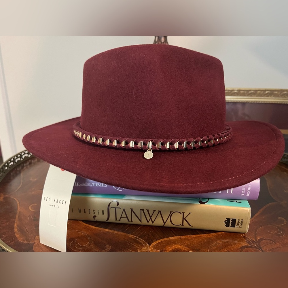 NWT Ted Baker London DP Purple Chain Detail Fedora